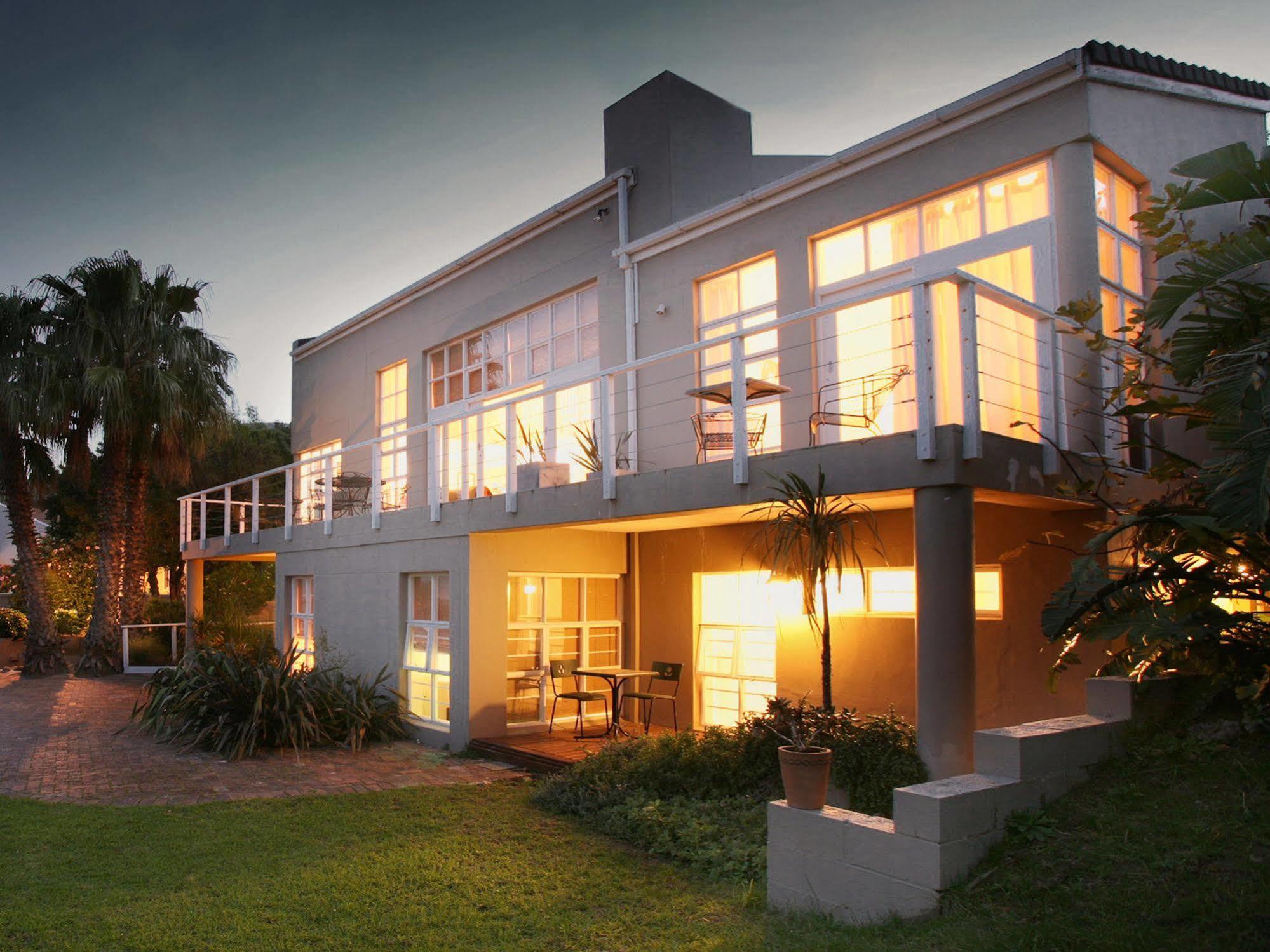 Art Gallery Guest House - Thandekayo Hout Bay Εξωτερικό φωτογραφία