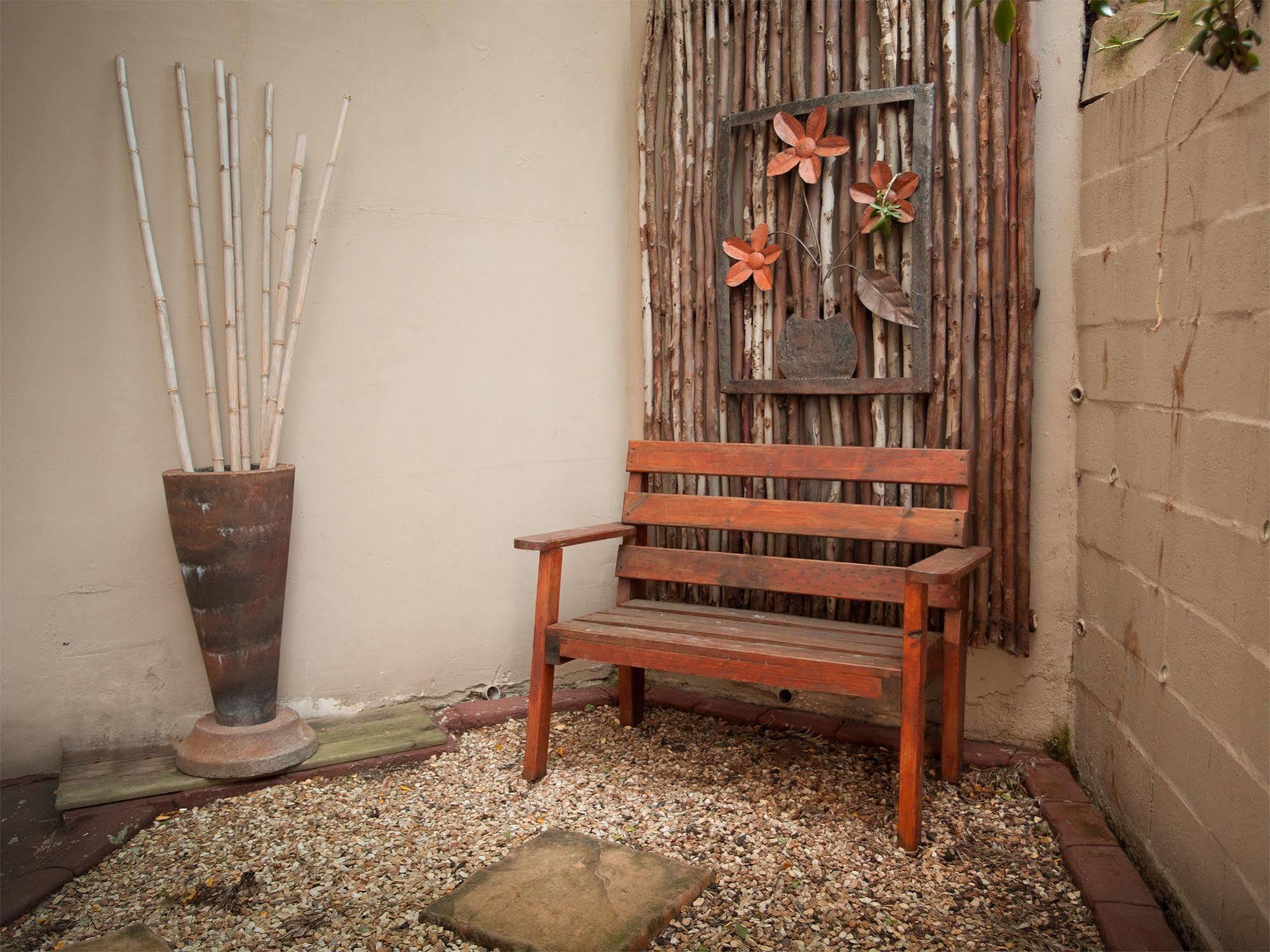 Art Gallery Guest House - Thandekayo Hout Bay Εξωτερικό φωτογραφία
