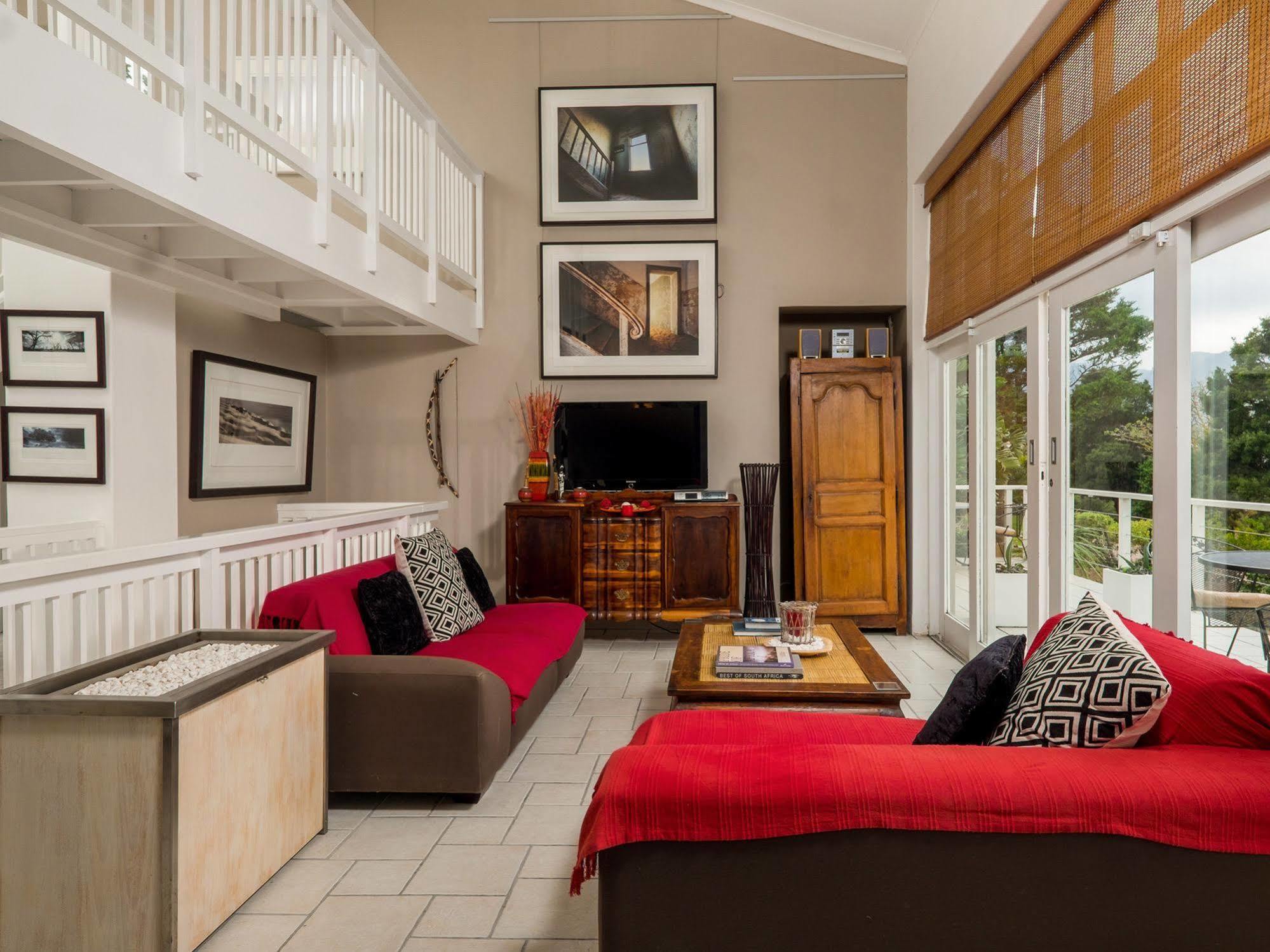 Art Gallery Guest House - Thandekayo Hout Bay Εξωτερικό φωτογραφία