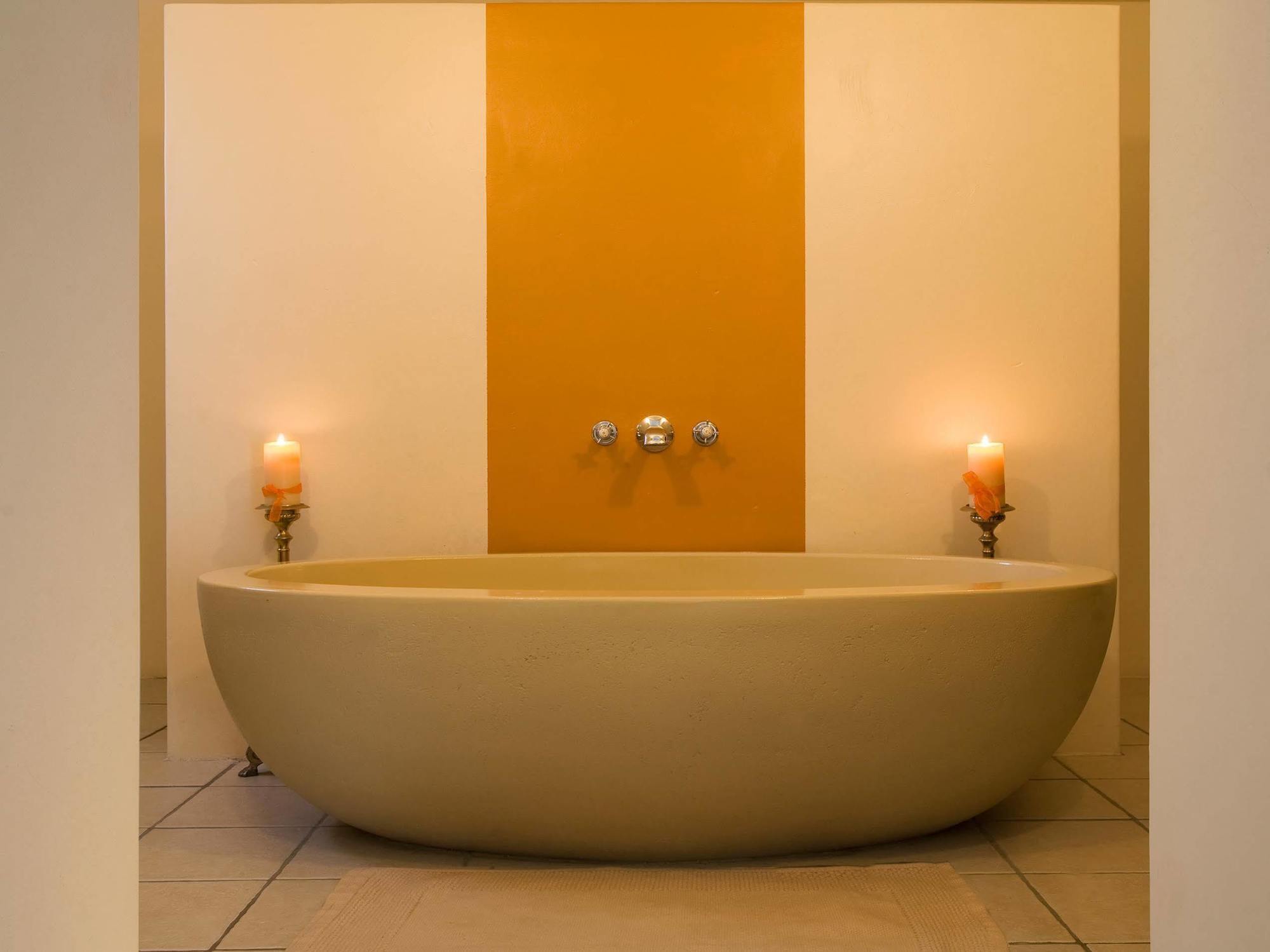 Art Gallery Guest House - Thandekayo Hout Bay Εξωτερικό φωτογραφία
